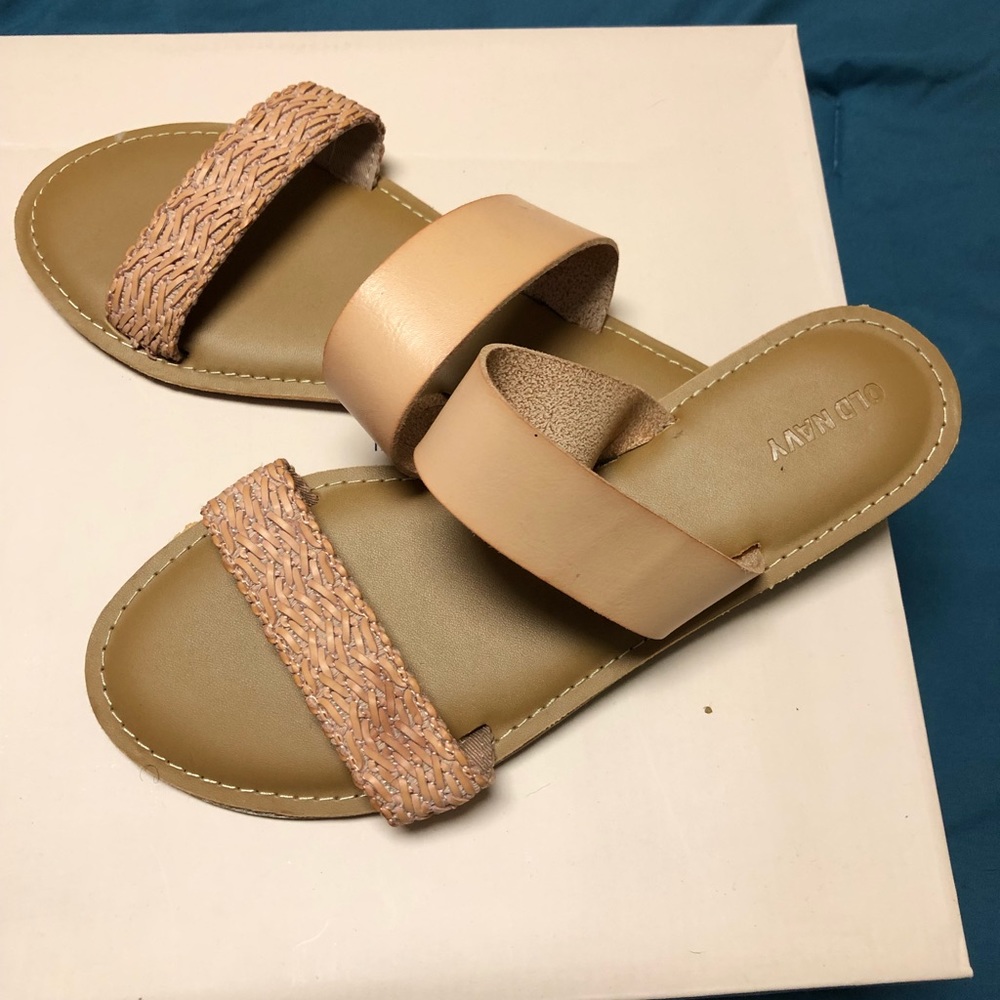 Old navy strap flat sandal